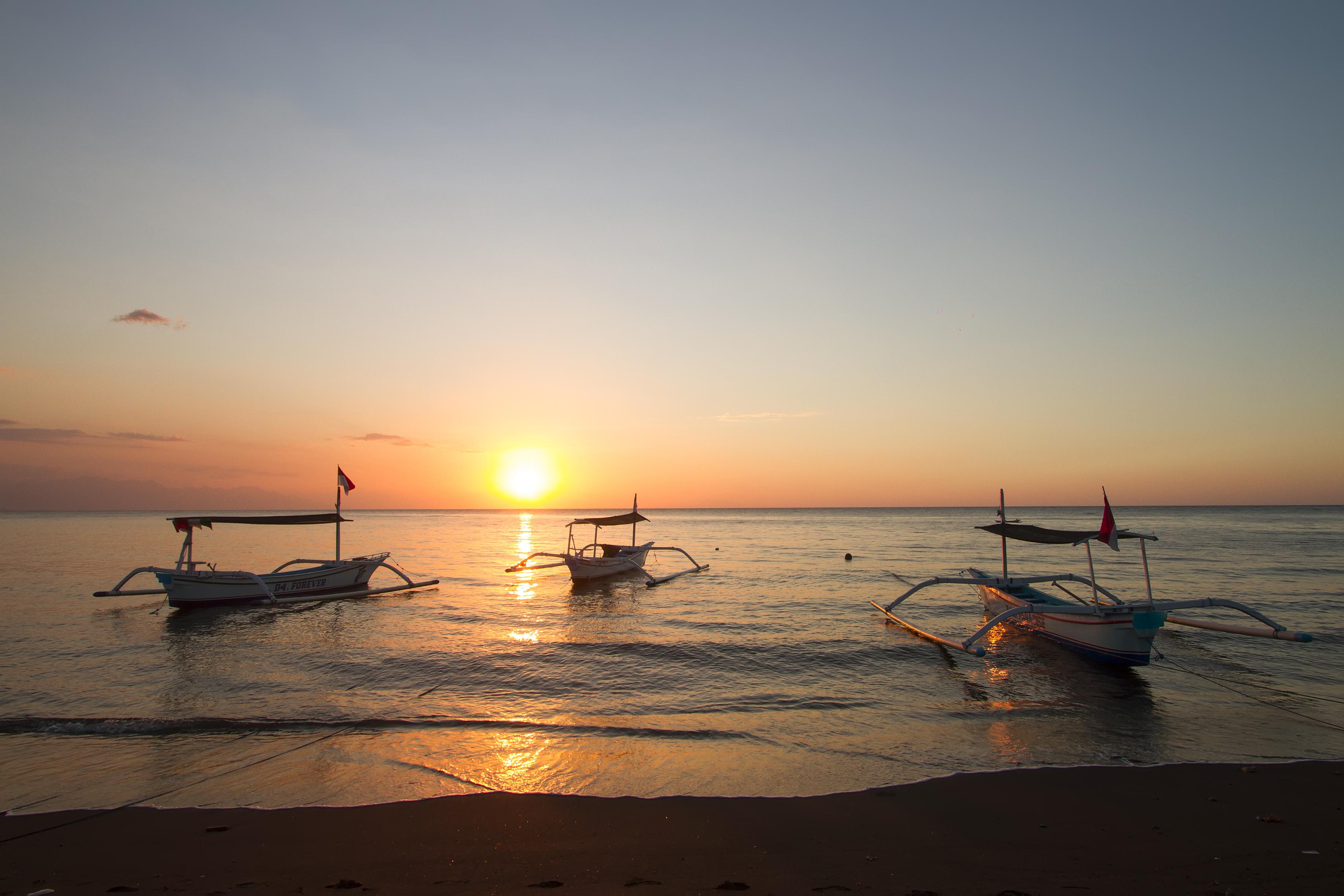 Bali Taman Beach Resort & Spa Lovina Pabean Buleleng Εξωτερικό φωτογραφία