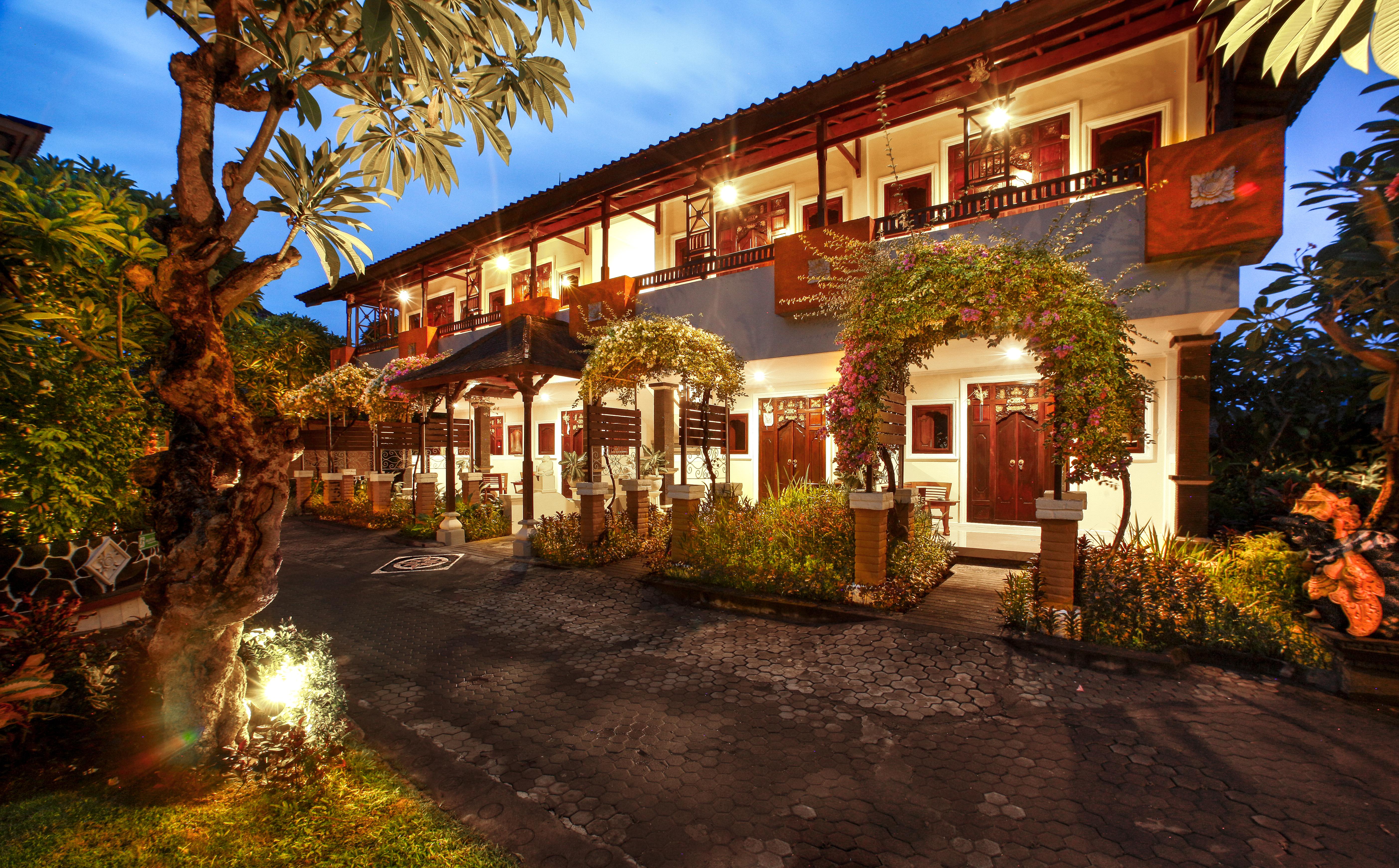 Bali Taman Beach Resort & Spa Lovina Pabean Buleleng Εξωτερικό φωτογραφία