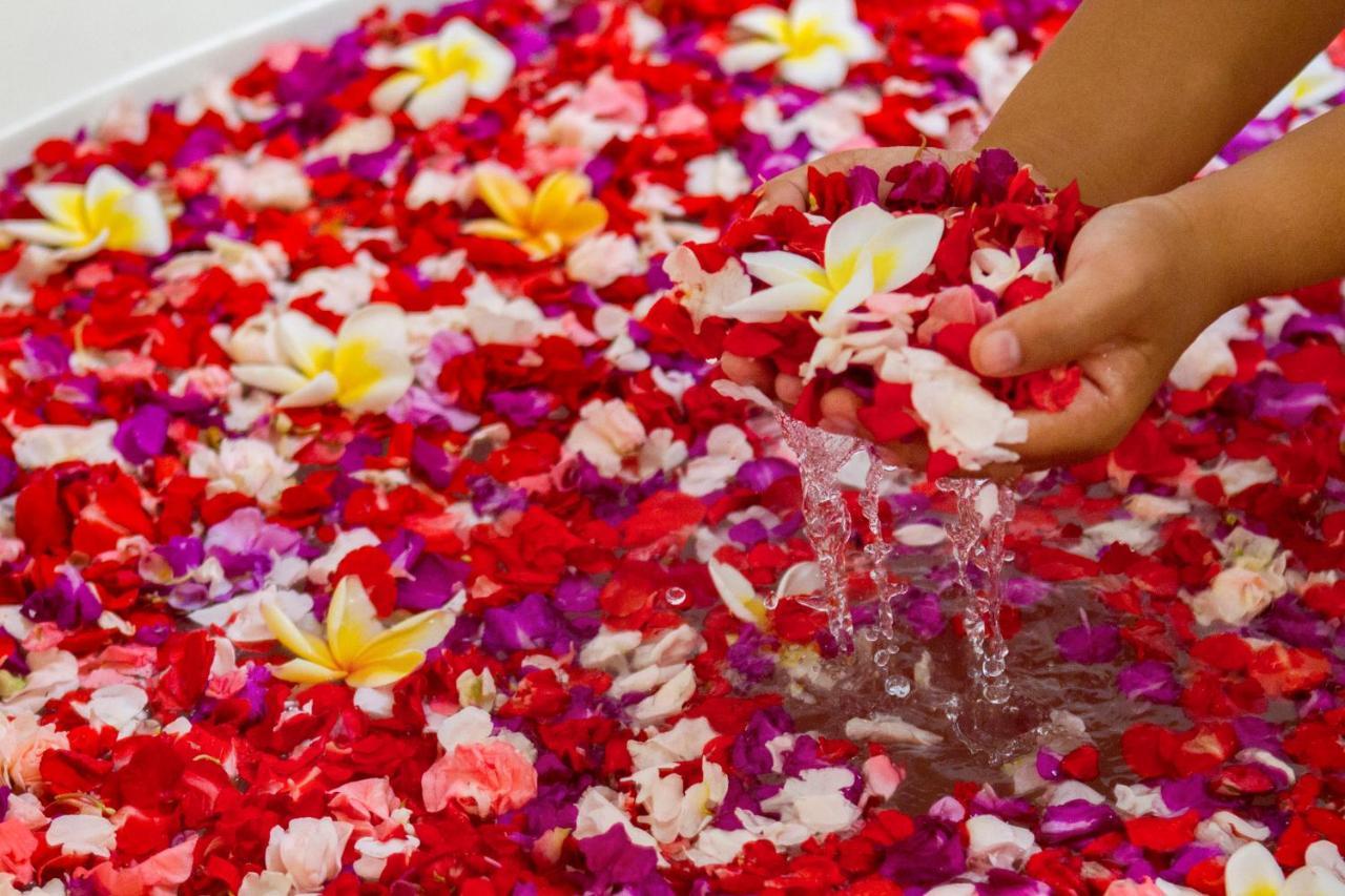 Bali Taman Beach Resort & Spa Lovina Pabean Buleleng Εξωτερικό φωτογραφία