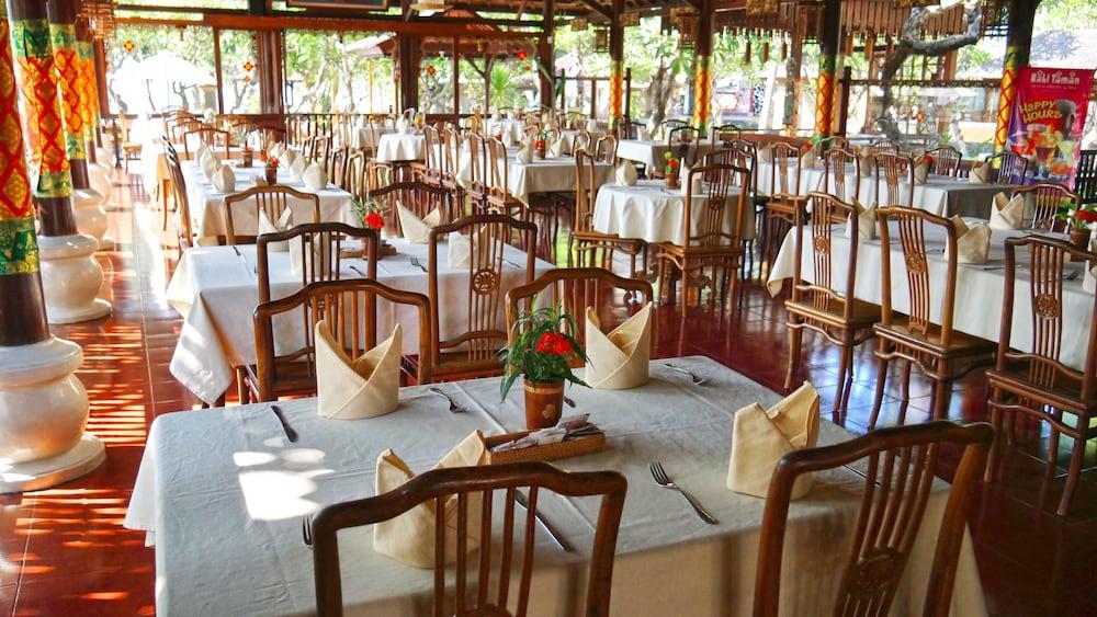 Bali Taman Beach Resort & Spa Lovina Pabean Buleleng Εξωτερικό φωτογραφία