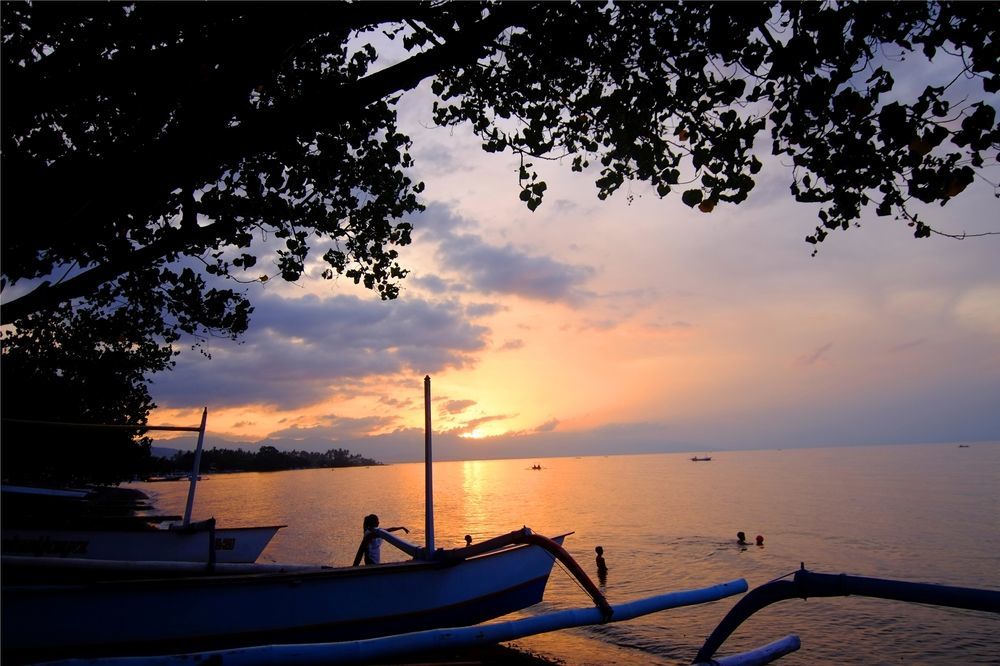 Bali Taman Beach Resort & Spa Lovina Pabean Buleleng Εξωτερικό φωτογραφία