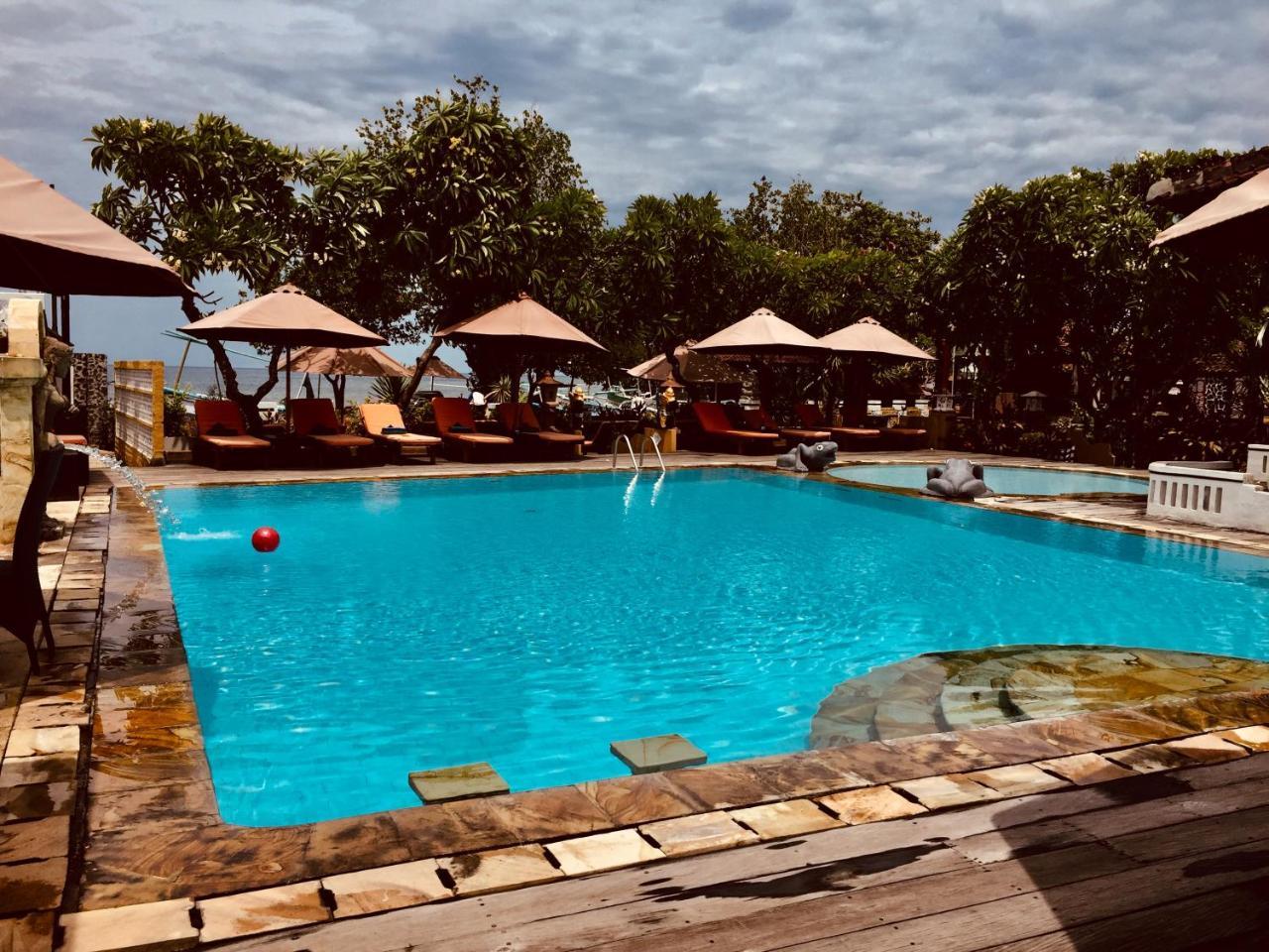Bali Taman Beach Resort & Spa Lovina Pabean Buleleng Εξωτερικό φωτογραφία